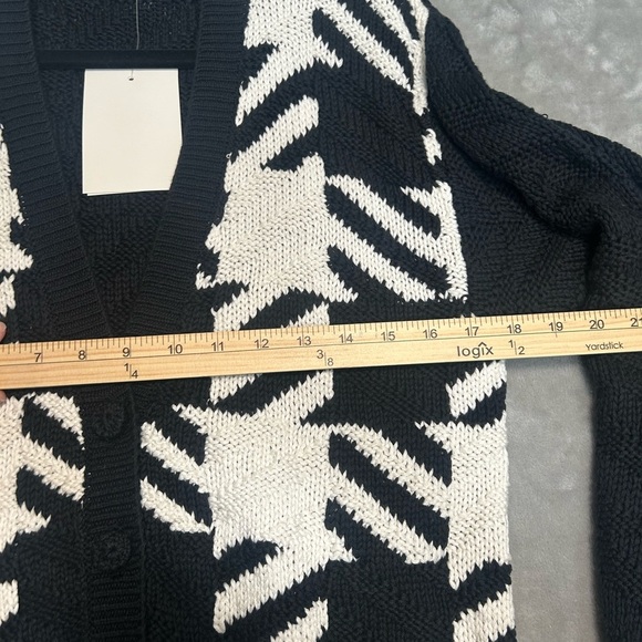 JH Collectibles Open Knit Cardigan Women’s Medium Petite Black White Grandma - Picture 4 of 5
